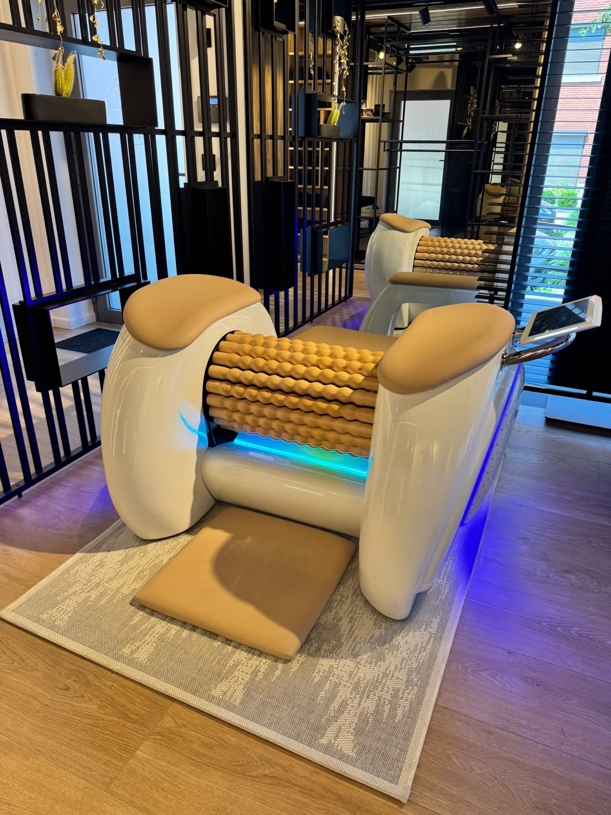 Contouring- en massageapparaat bij Medinci